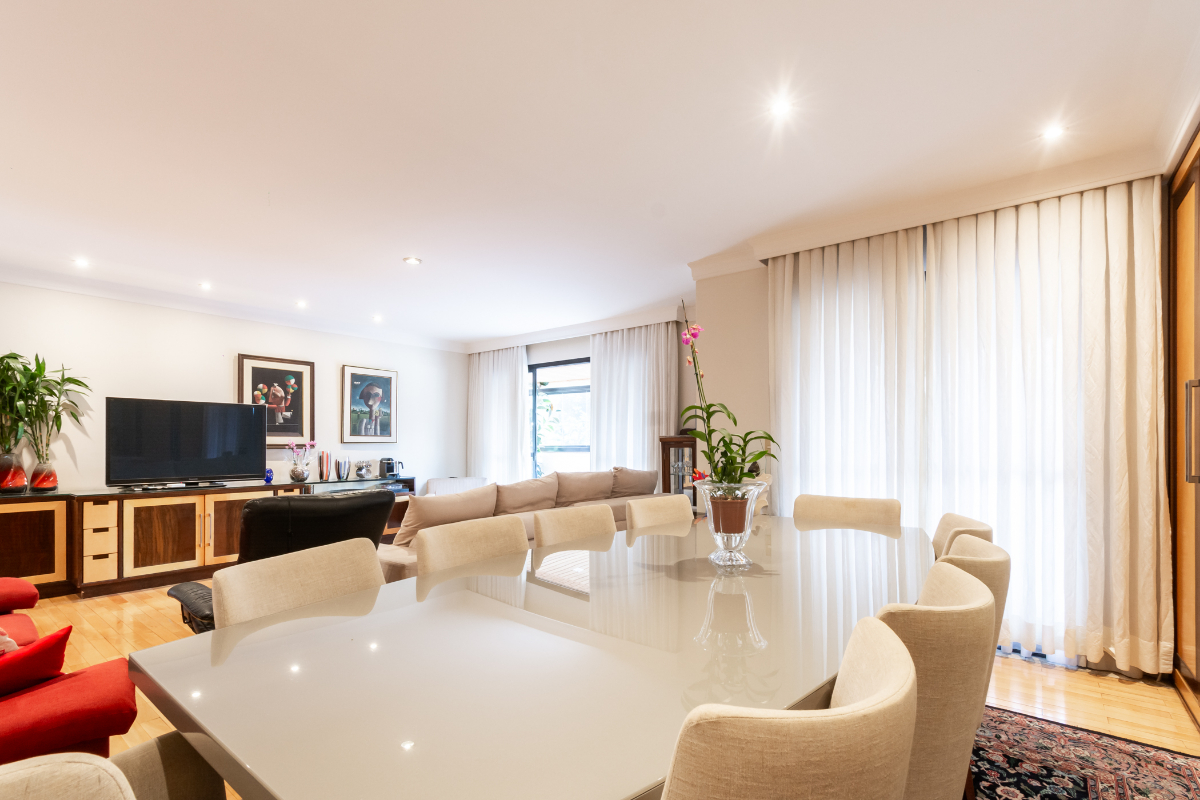 Sala de estar e jantar integradas